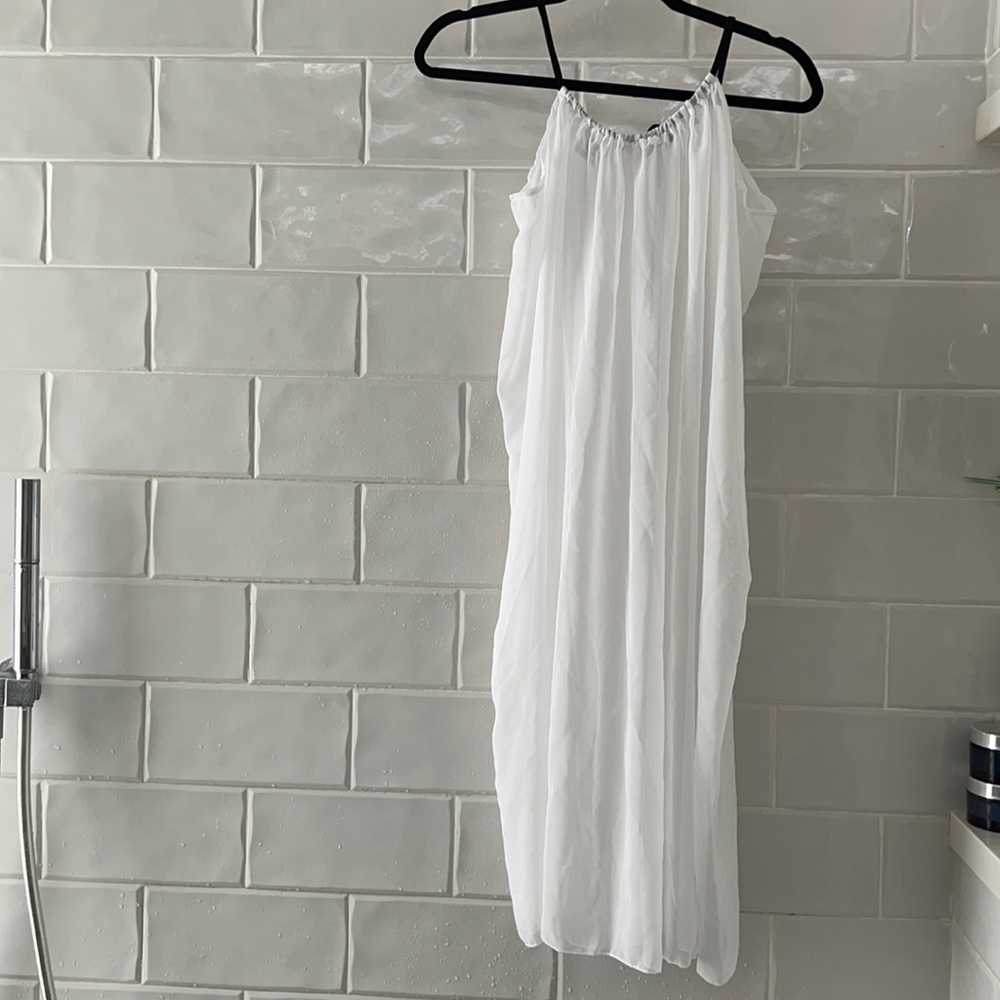 NWOT White cover Up